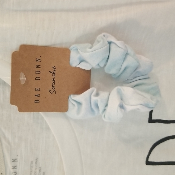 💕RAE DUNN💕 Bride T-Shirt & Something Blue Scrunchie Large L NWT - Picture 8 of 11
